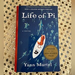 Life of Pi,‎ paperback book,